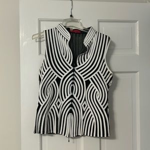 I lost weight and it no longer fits. Only worn once.